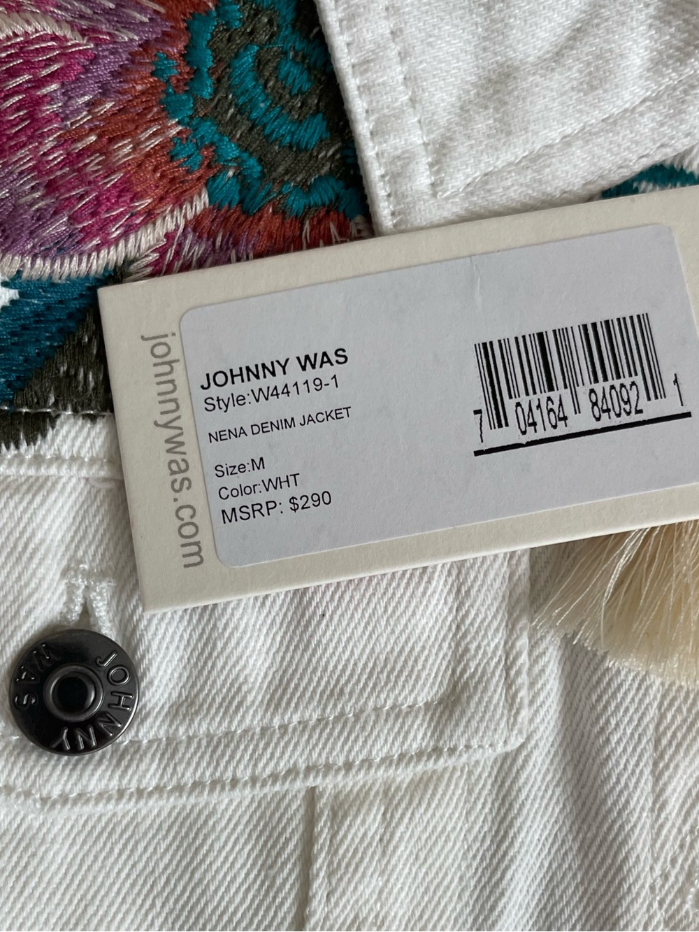 Johnny Was Nena Denim Jacket Ivory Floral Embroidered Size Medium NWT MSRP $290 - Picture 7 of 7